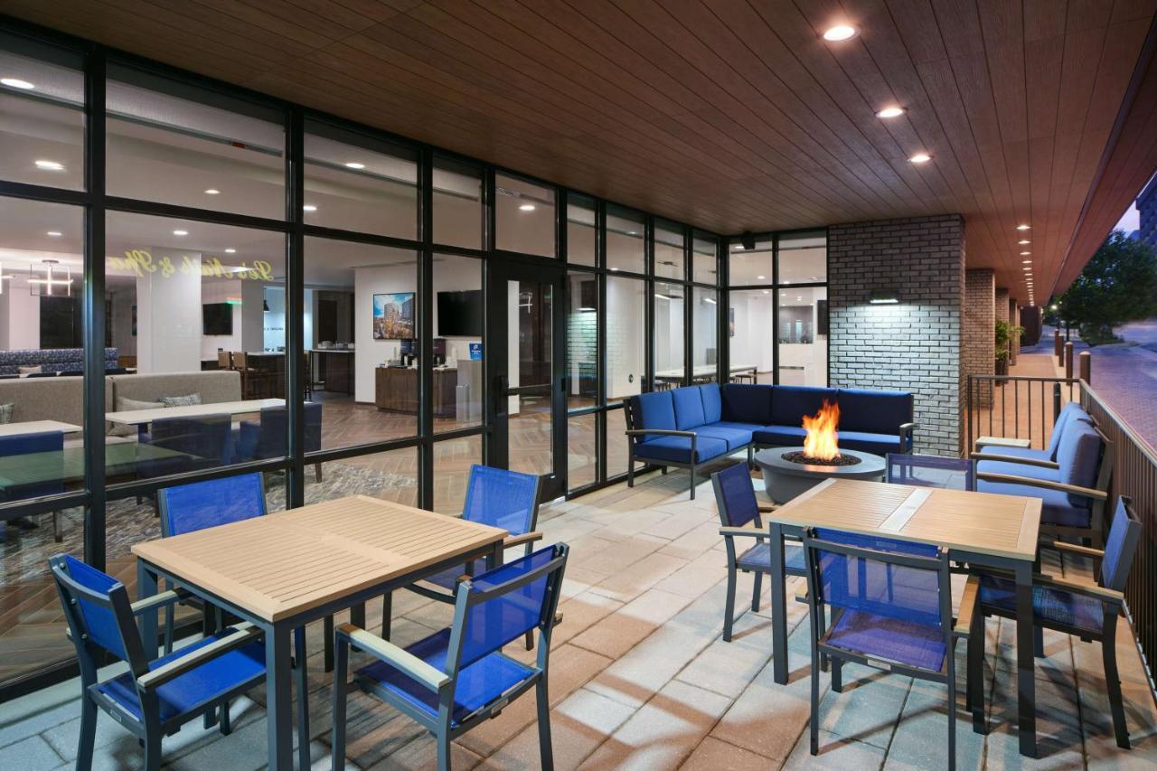 Hampton Inn Towson Downtown Экстерьер фото
